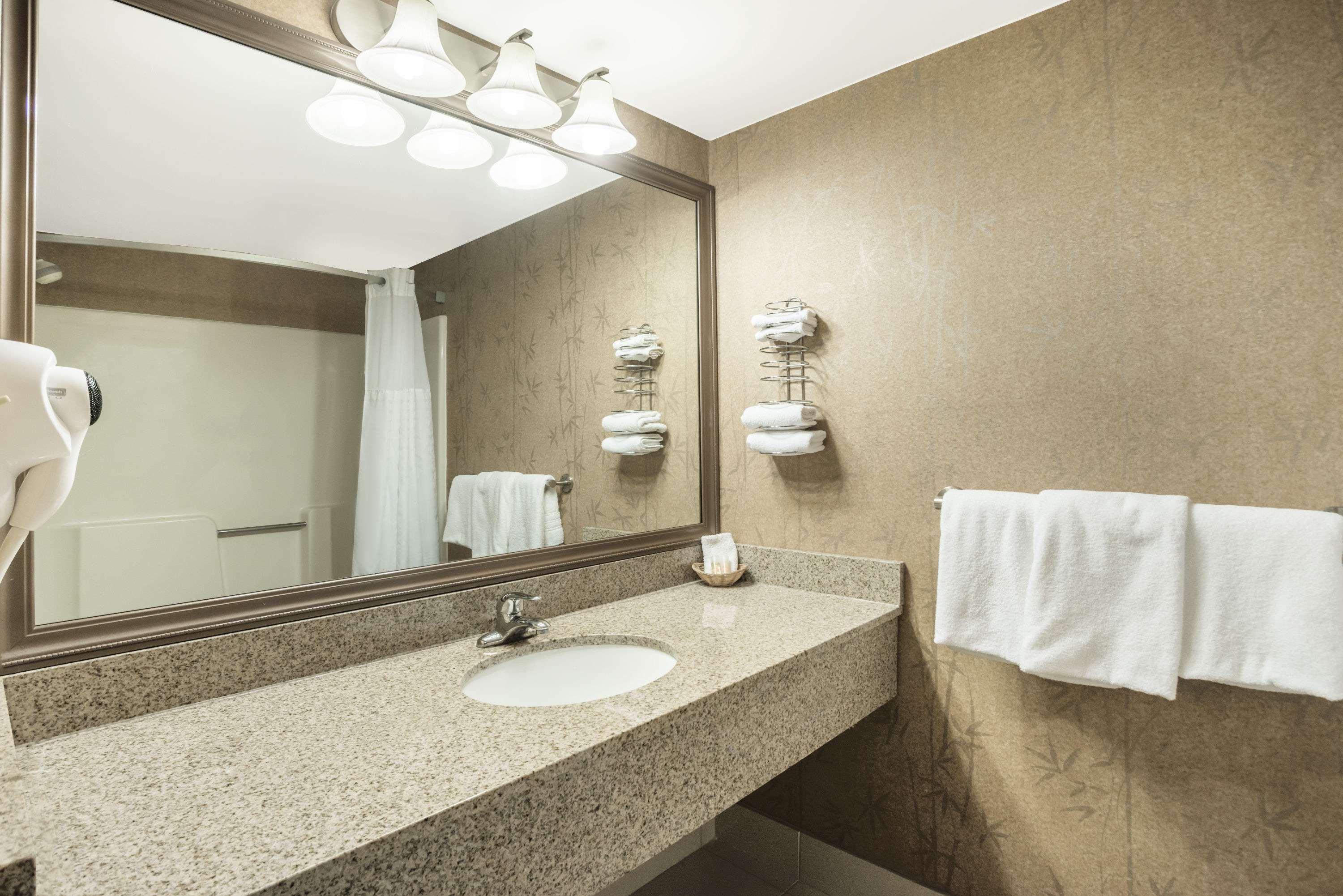 Days Inn By Wyndham Вестминстер Экстерьер фото
